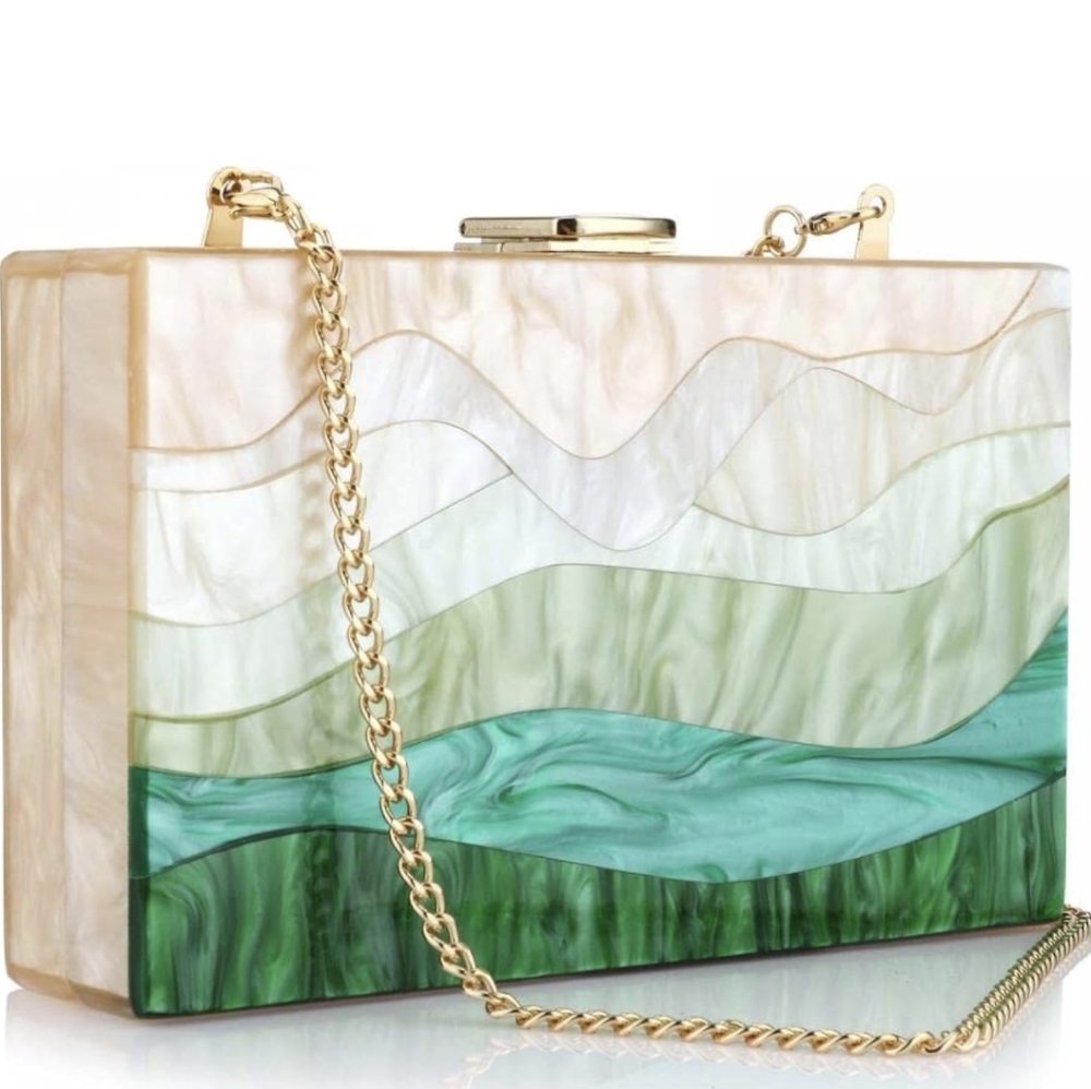 Green Gradient Clutch